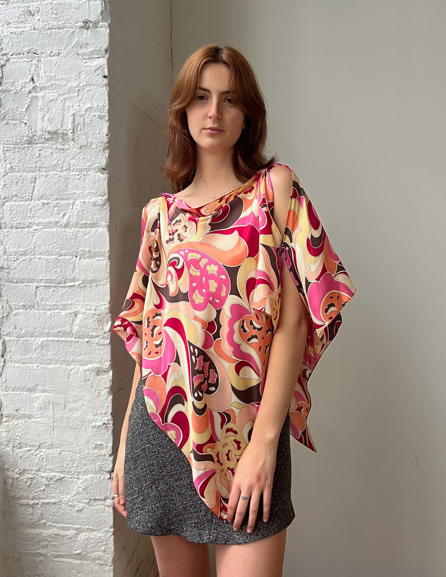 Vtg Paisley 100% Silk Poncho