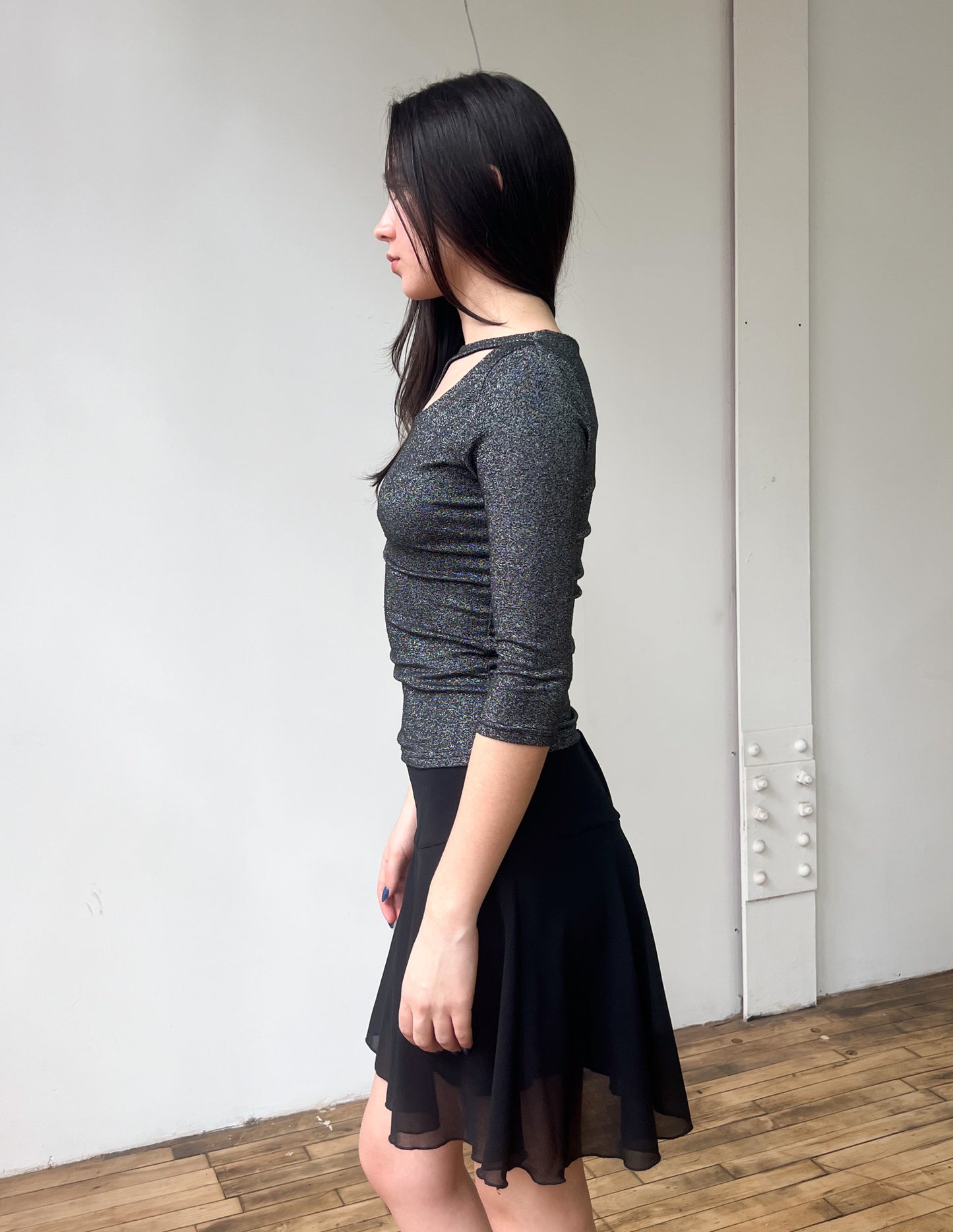 Caché Metallic Cut Out Top