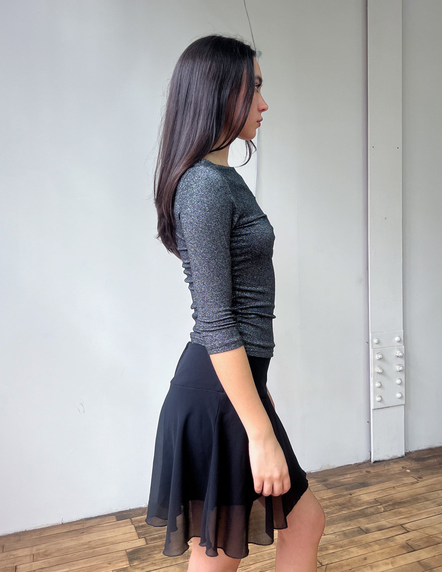 Caché Metallic Cut Out Top