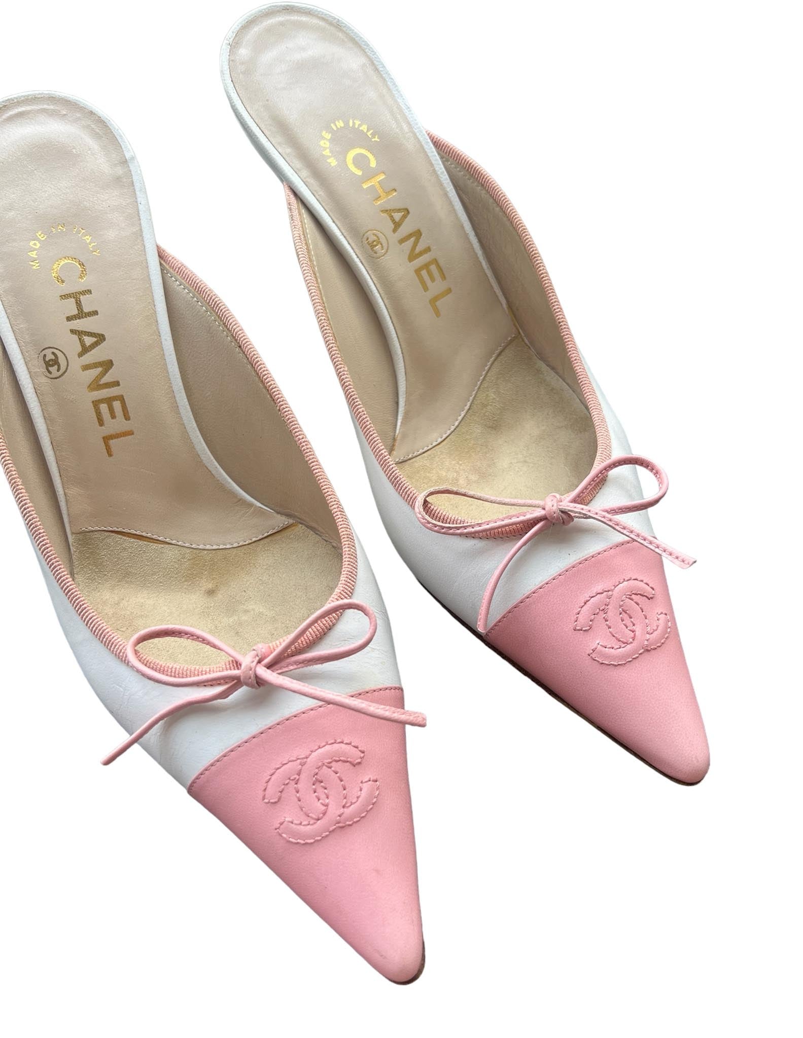 Pink fashion chanel heels